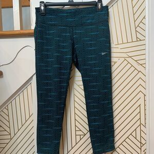 Nike Dri Fit Cropped Womens Leggings